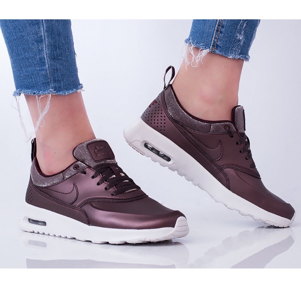 Nike Air Max Thea Metallic Women Running Shoe 6.5